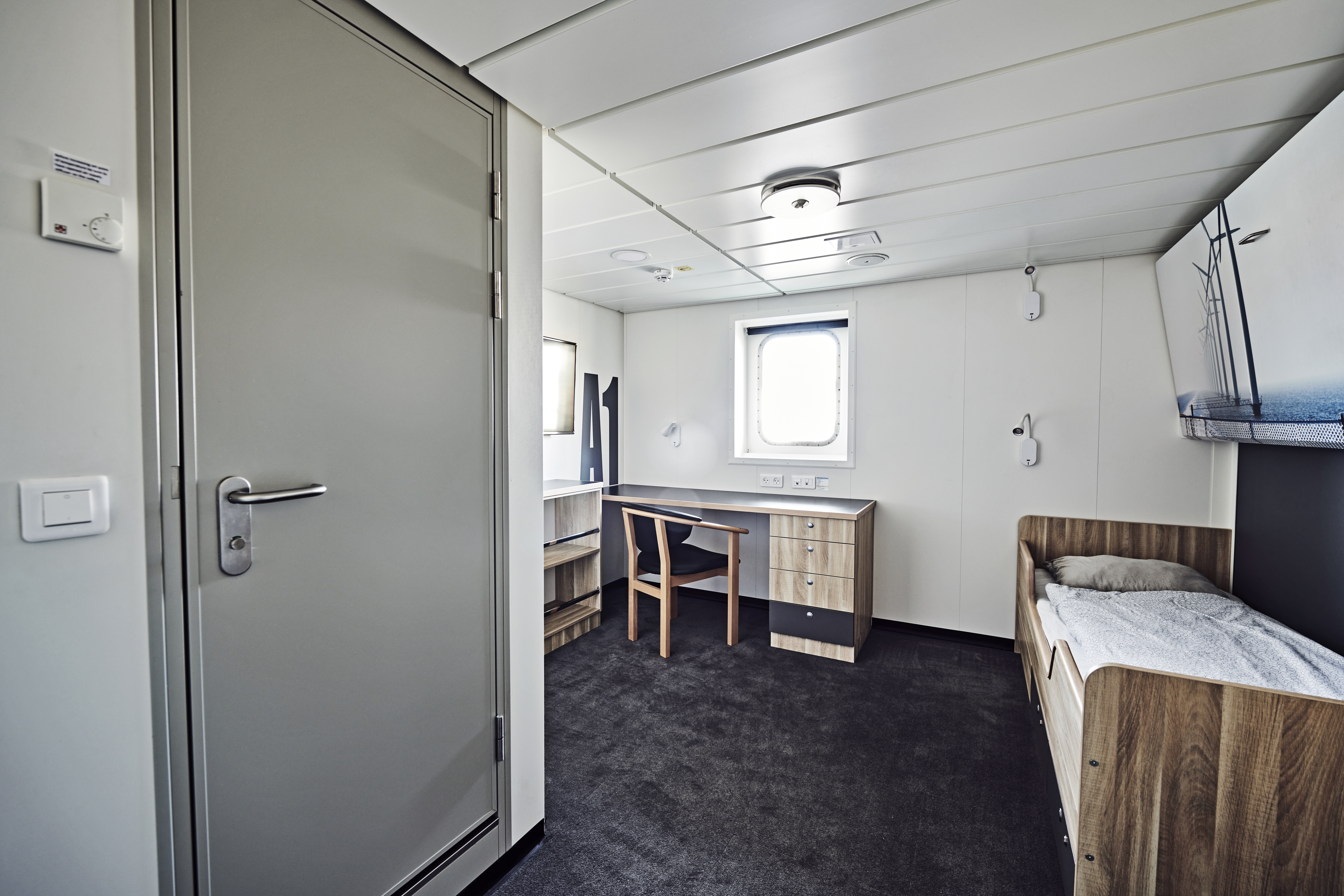 M/V Northern Wave