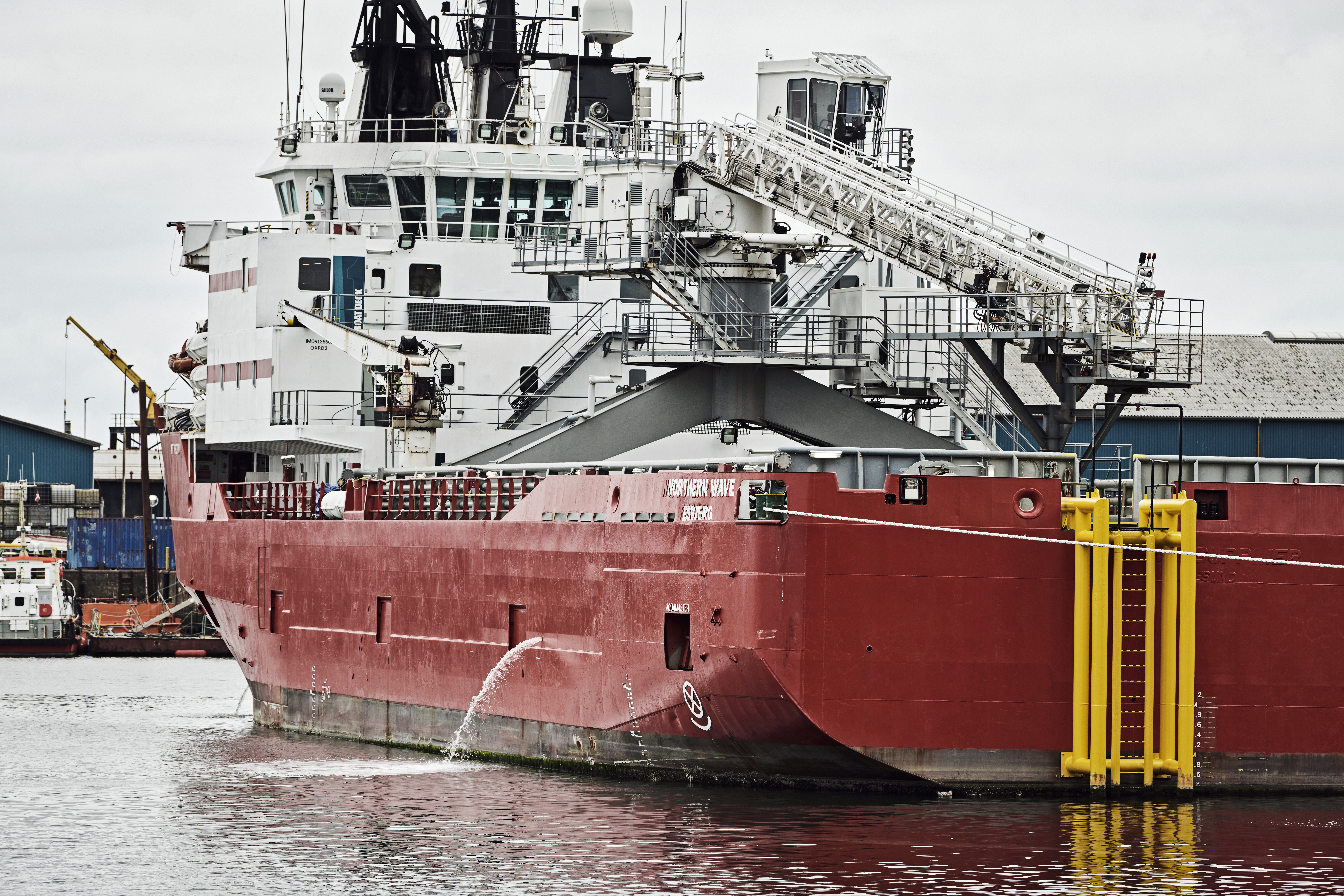 M/V Northern Wave